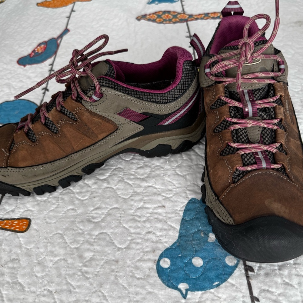 Keen Women's Targhee IV Waterproof Hiking Shoe